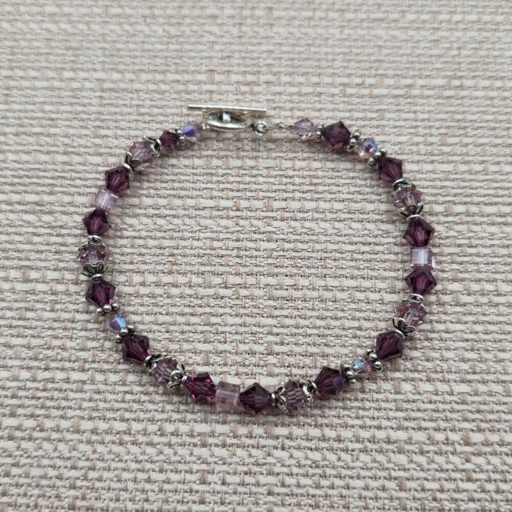 7.5 Inch Sterling Silver Purple Crystals Simple Bracelet B879